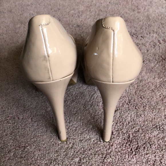 Jessica Simpson 👠 - Picture 3 of 4